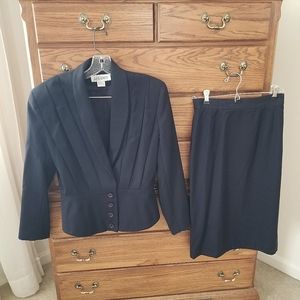 Women's Suit